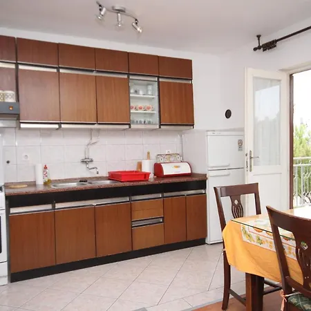 With A Parking Space Seline, Paklenica - 6629 * セリネ